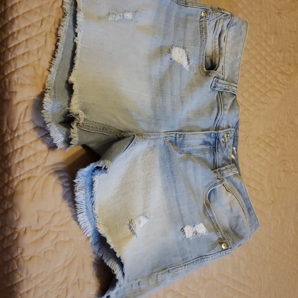 Seven7 Pants - Denim shorts